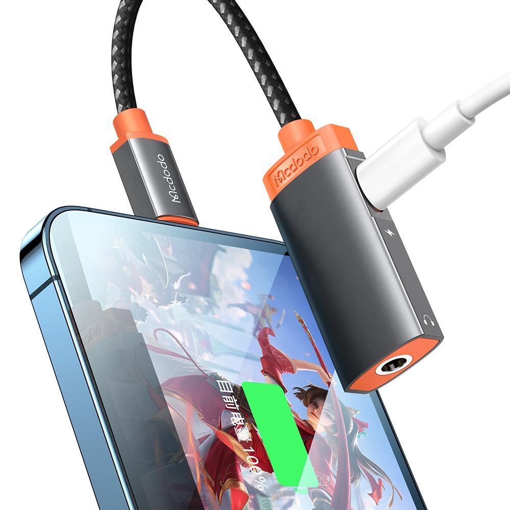 Mcdodo CA-6710 Lightning to Lightning and 3.5mm AUX Port Converter